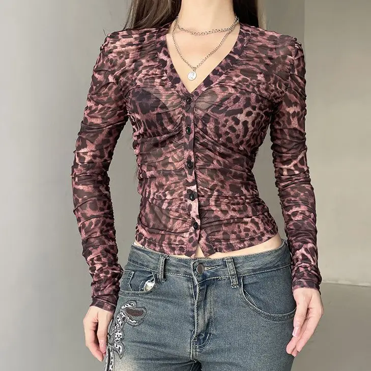 

Summer 2025 Vintage Sexy Mesh Leopard Print T-shirt V-neck Slim Fit and Slimming Long Sleeved Top