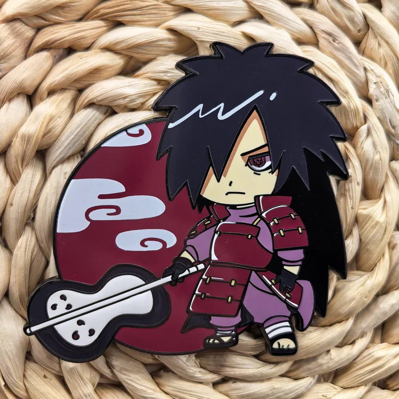 日本のアニメナルトうちはマダラかわいい漫画柄メタルブローチアニメグッズプチギフト