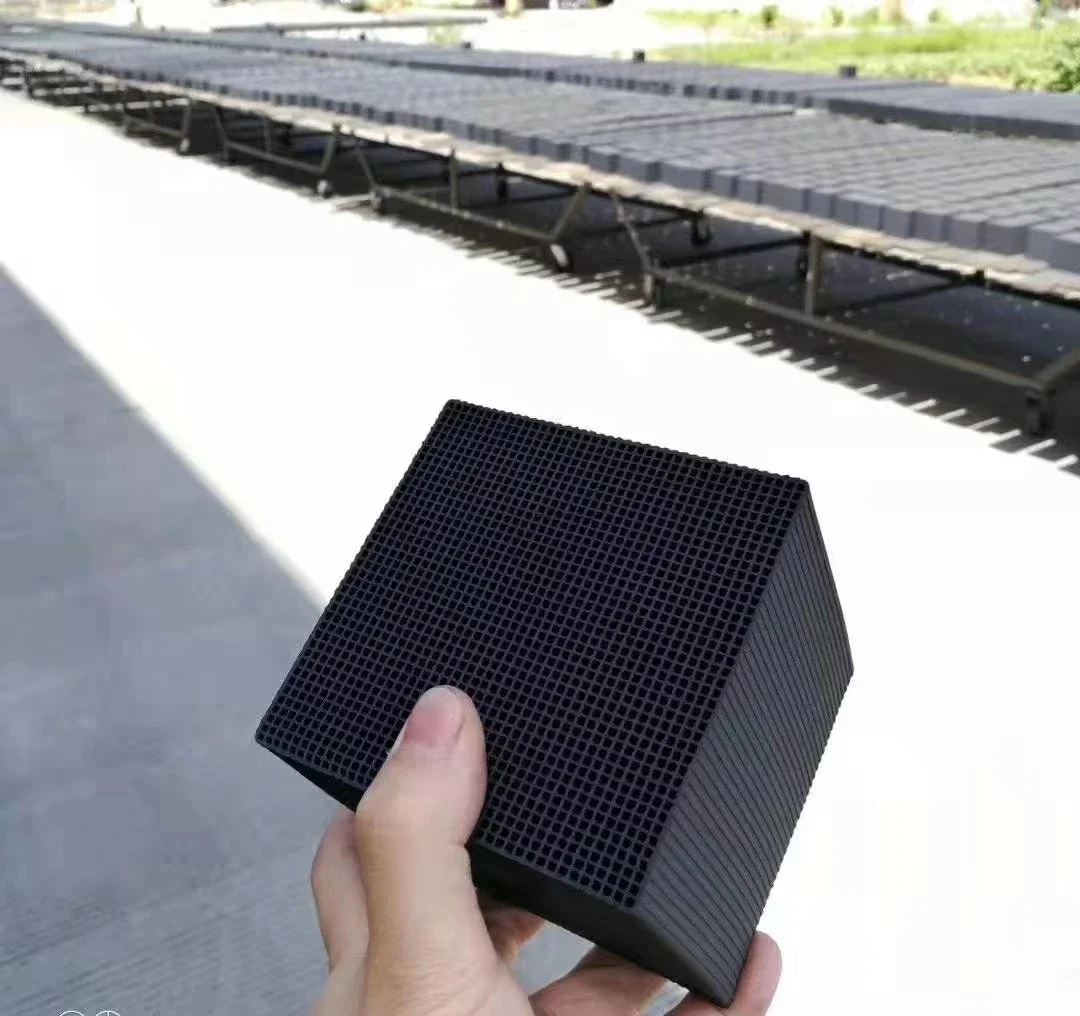 Pore Size Is 3 Mm,1.5mm,1.2mm,1mm Honeycomb Activated Carbon Cube Activated Carbon