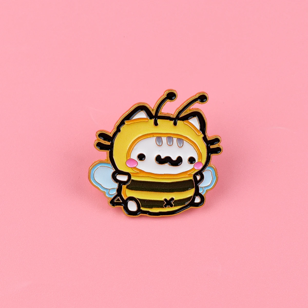 Cute Cat Enamel Pins Bee Costume & Lotus Cat Brooch Lapel Badge for Backpacks Jackets Gifts Clothing Decoration