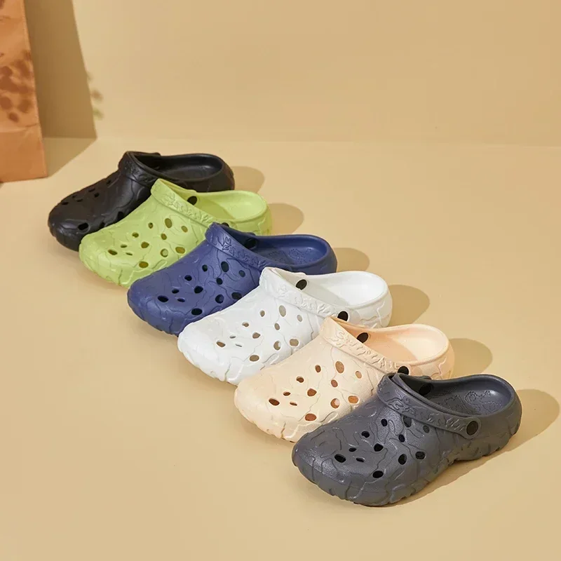 New Solid Color Large Size Mens Sandals Ultra Soft Thick Sole Clogs for Man Comfortable EVA Garden Shoes Casual Beach Slippers