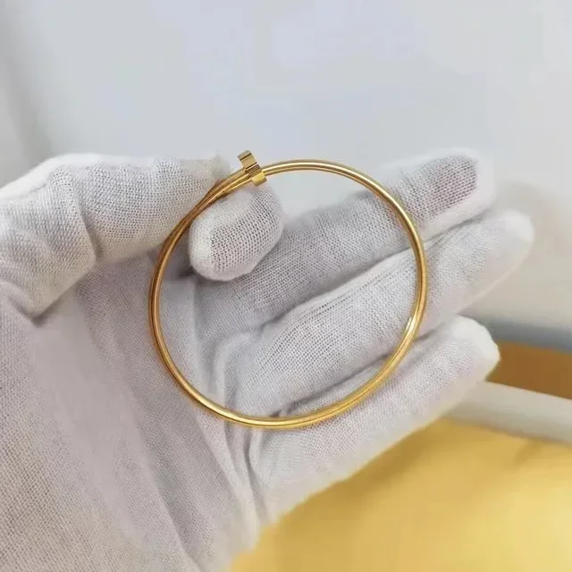 

European and American fashion personalized elastic full diamond couple bracelet S925 silver high quality thin nail bracelet free