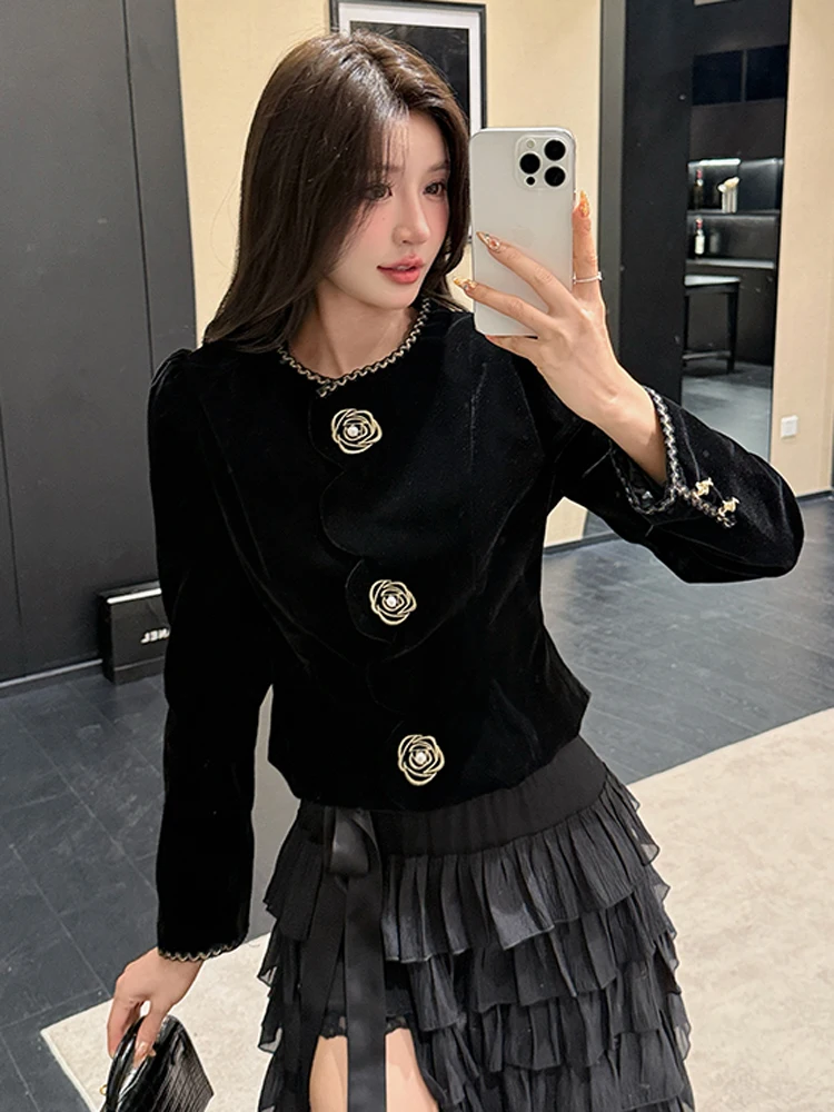 

Новая модная черная бархатная короткая куртка, пальто, женская весенняя роза, дизайн на пуговицах, с длинным рукавом, женская темпераментная повседневная верхняя одежда
