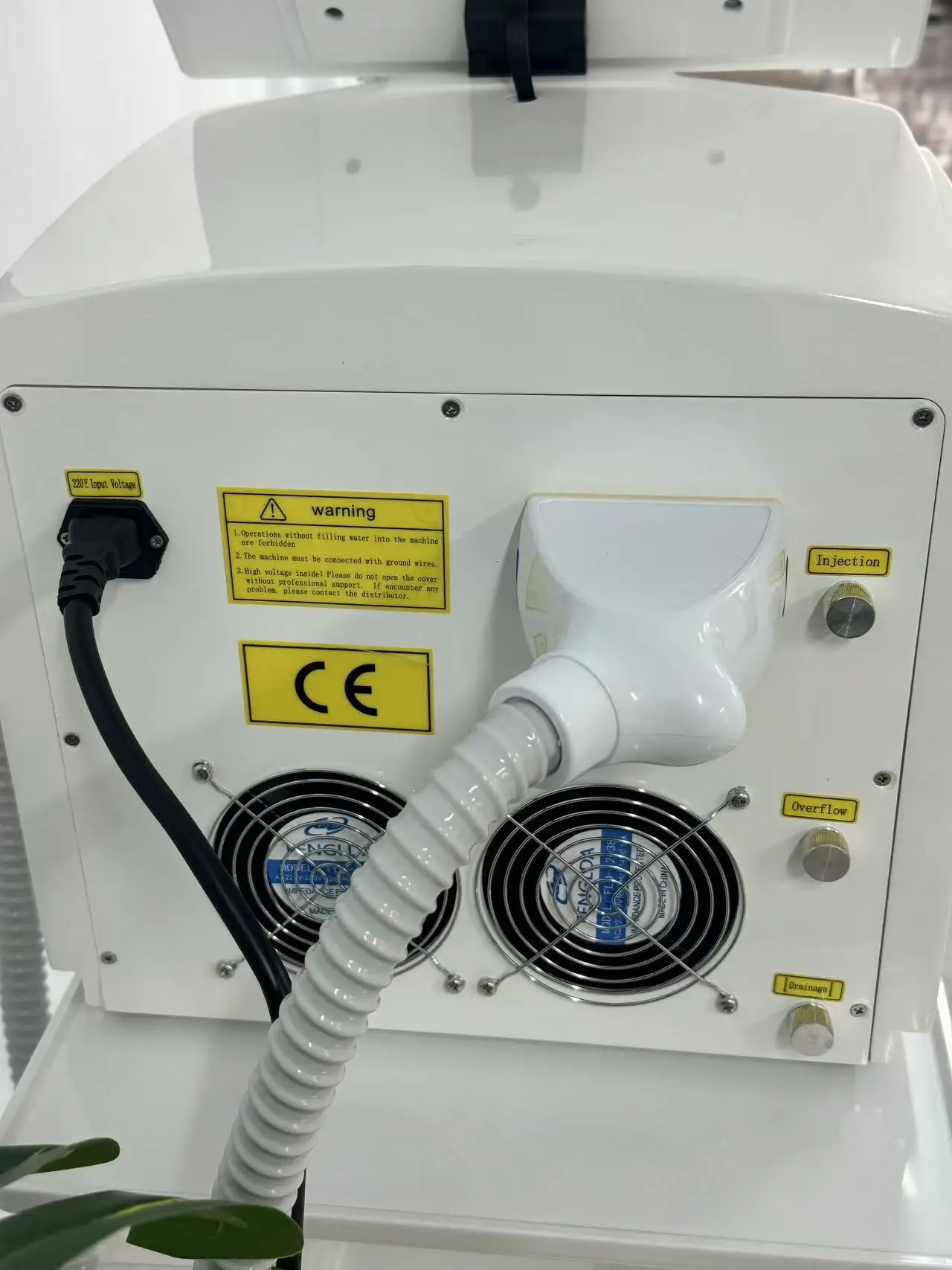 Máquina de depilación láser profesional Alexander Diode 3 longitud de onda 808nm 755 1064 Dispositivo de depilación láser de titanio hielo 3500W