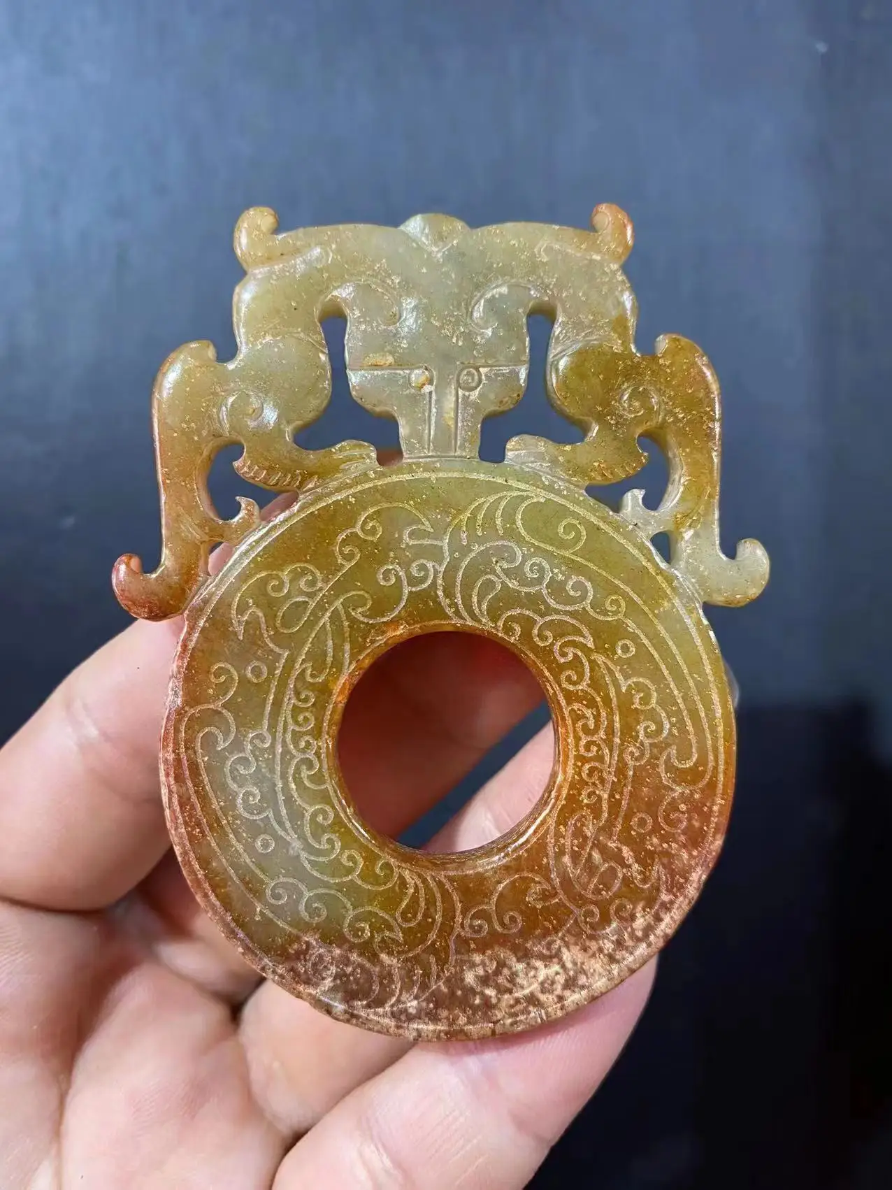 1pcs/lot Natural millennium ancient jade Hetian jade Pendant carved dragon totem collectibles exquisite workmanship beautiful