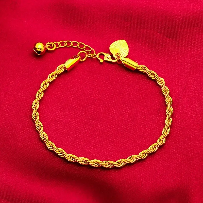 مجموعة سوار وخاتم ذهبي بحبل ملتوي ناعم على شكل كنز ذهبي للنساء مع سحر معصم رومانسي لفتح النقاء