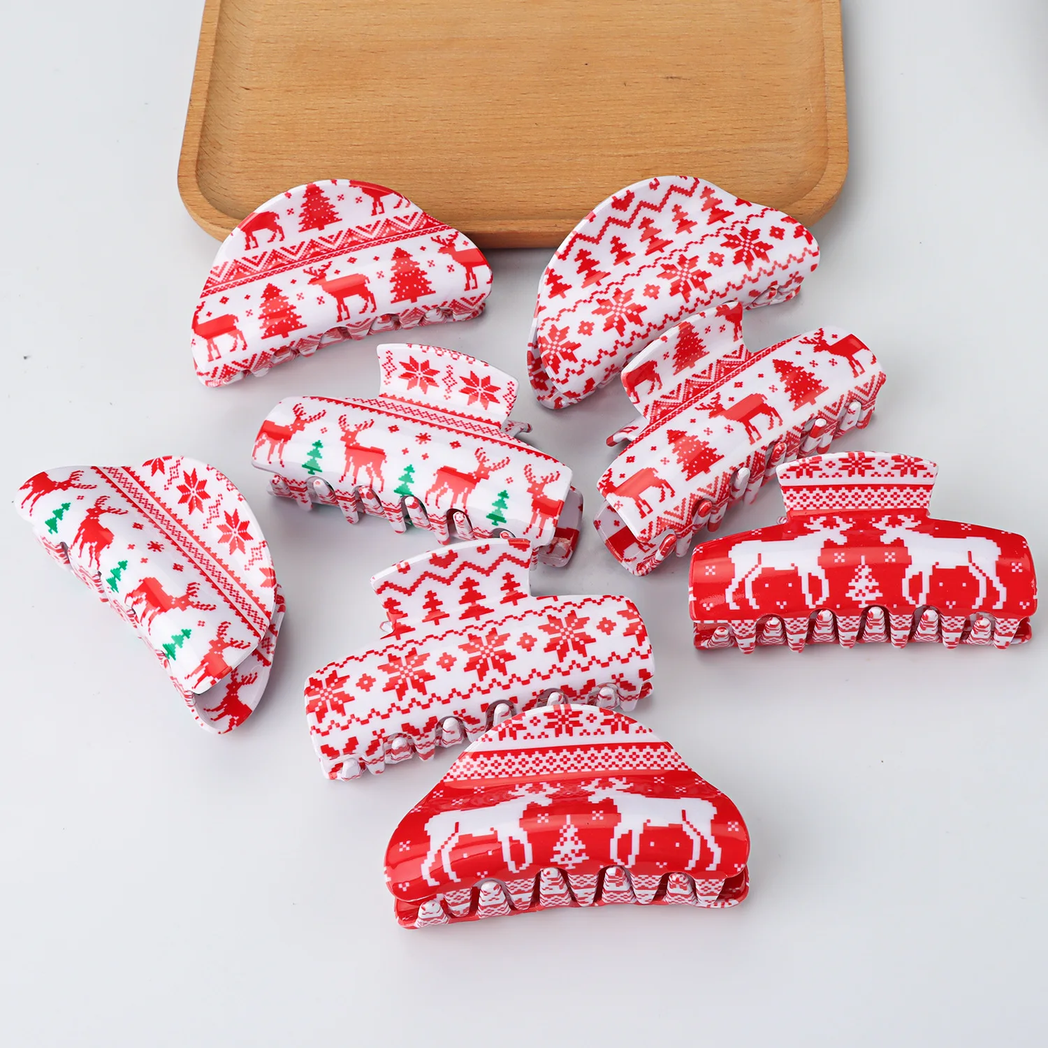 

New Fashionable Christmas Cute and Sweet Day Atmosphere Imitate Acetic Acid Shark Clip Non-Slip Hair Claw for Ladies Hair Clips