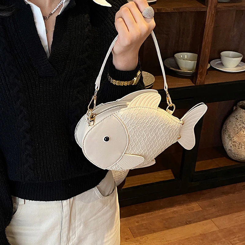 Koi-Fisch-förmige Umhängetasche, Damen-Sling-Bag, Kreative PU-Handtasche, Niedliches Einzigartiges Design für den täglichen Arbeitsweg, Münzbörse – Detail 13