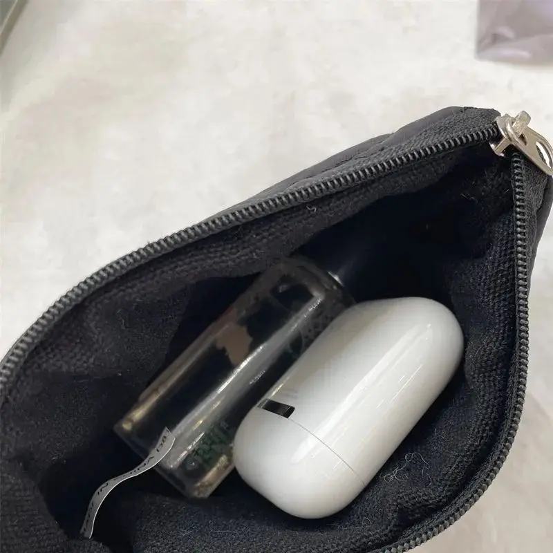 

Love Heart Coin Purse Large Capacity Card Holder Portable Zipper Small Wallet Earphone Key Lipstick Storage Bag Mini Makeup Bags