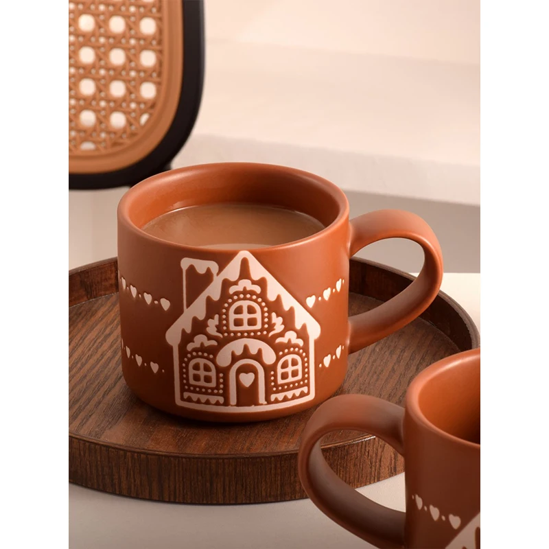 Gingerbread House Pattern Ceramic Cup 2026 New Household 300ml Handle Vintage Christmas Mugs Creative Round Office Coffee Cup