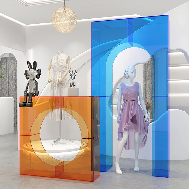 Clothing store window decoration props ornament shopping mall store Nakajima pendulum design acrylic transparent display cabinet