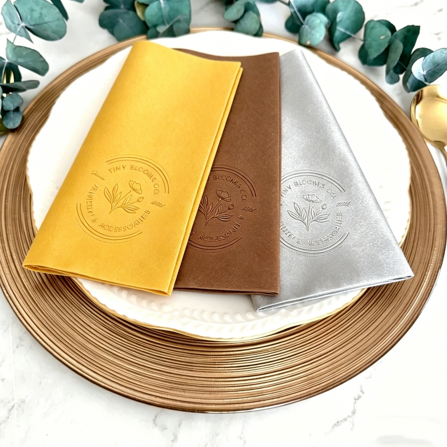 

100pcs Wedding Dinner Party Banquet Disposable Napkins Sheepsew Linen Like Soft Gold Foil Printed