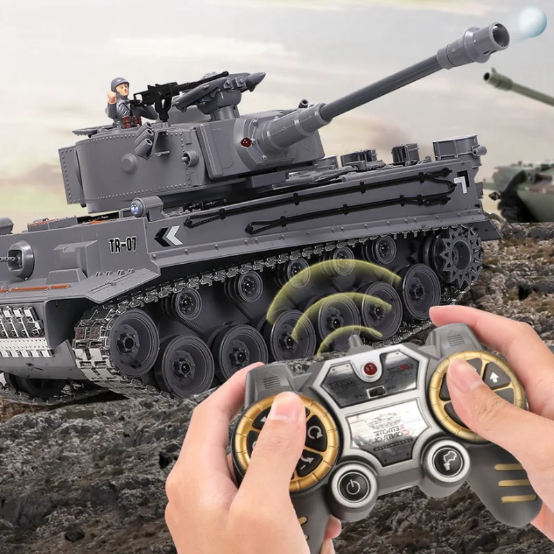 New In Stock LCF Remote Control Tank Can Fire Bullets, And The Military Model Of Metal Track Can Smoke.