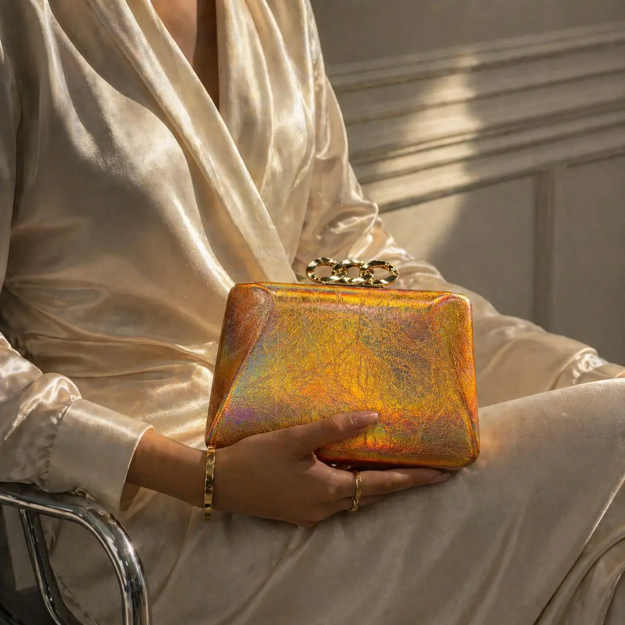 

New PU Leather Gold Women's Bag Shoulder Crossbody Bag Fashion and Personalized Socialite dinner bag