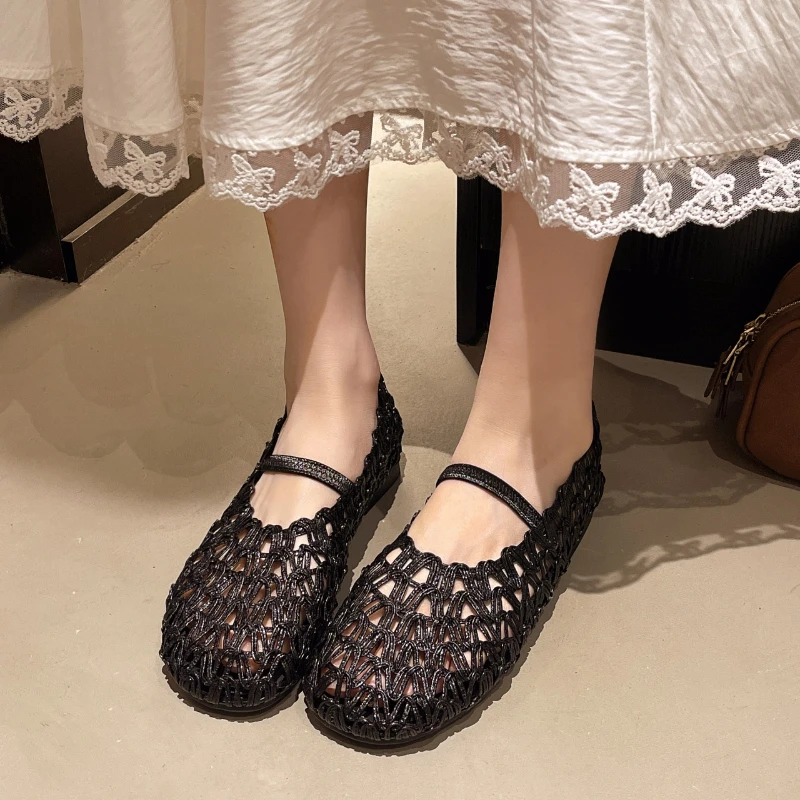 2025 Summer New French Shallow Mouth Retro Single Shoes Women's Woven One Strap Flat Fishnet Shoes