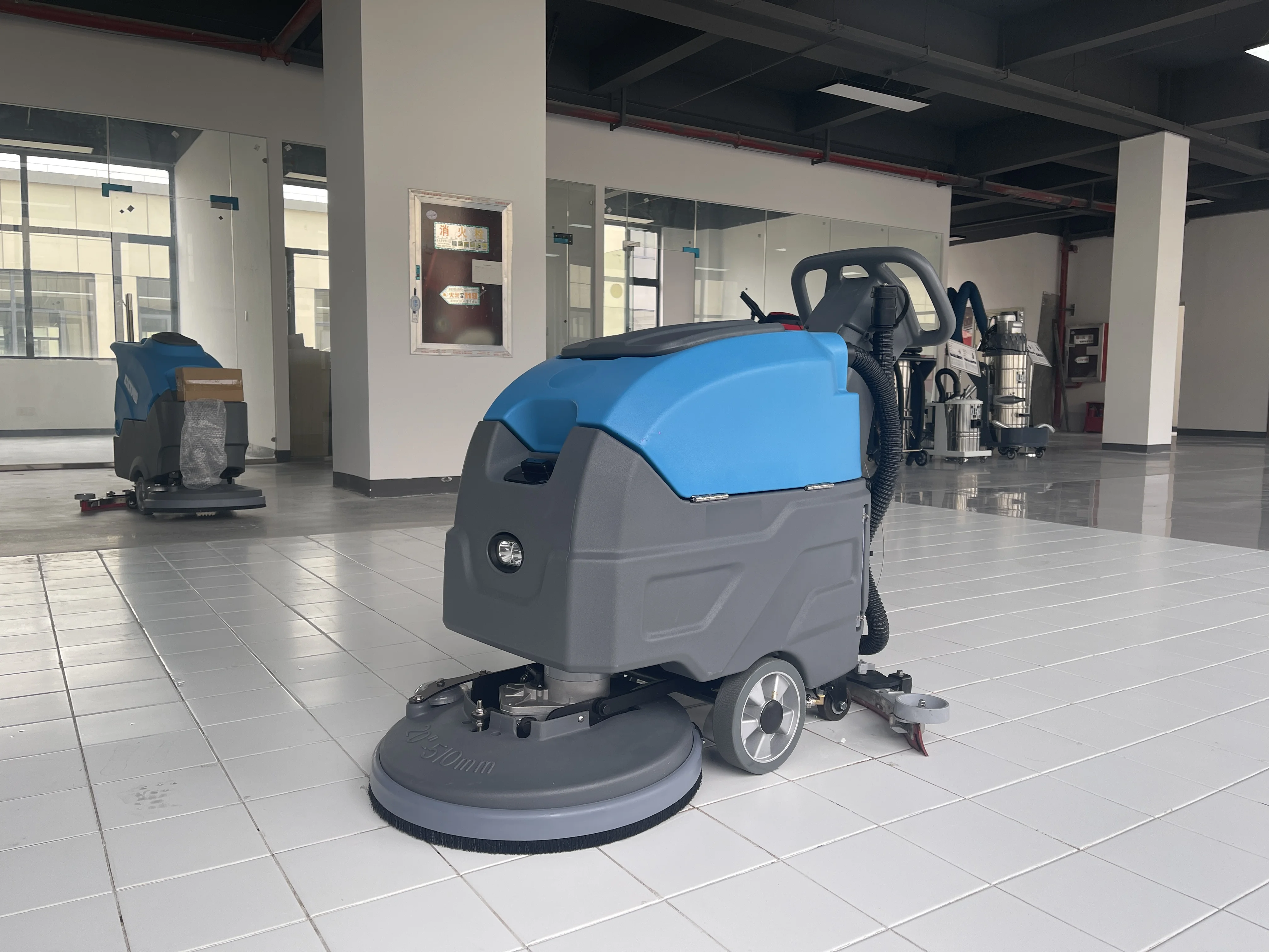 New Arrival 45L 50L Walk Floor Scrubber Machine Electric Commercial Floor Cleaner Restaurants