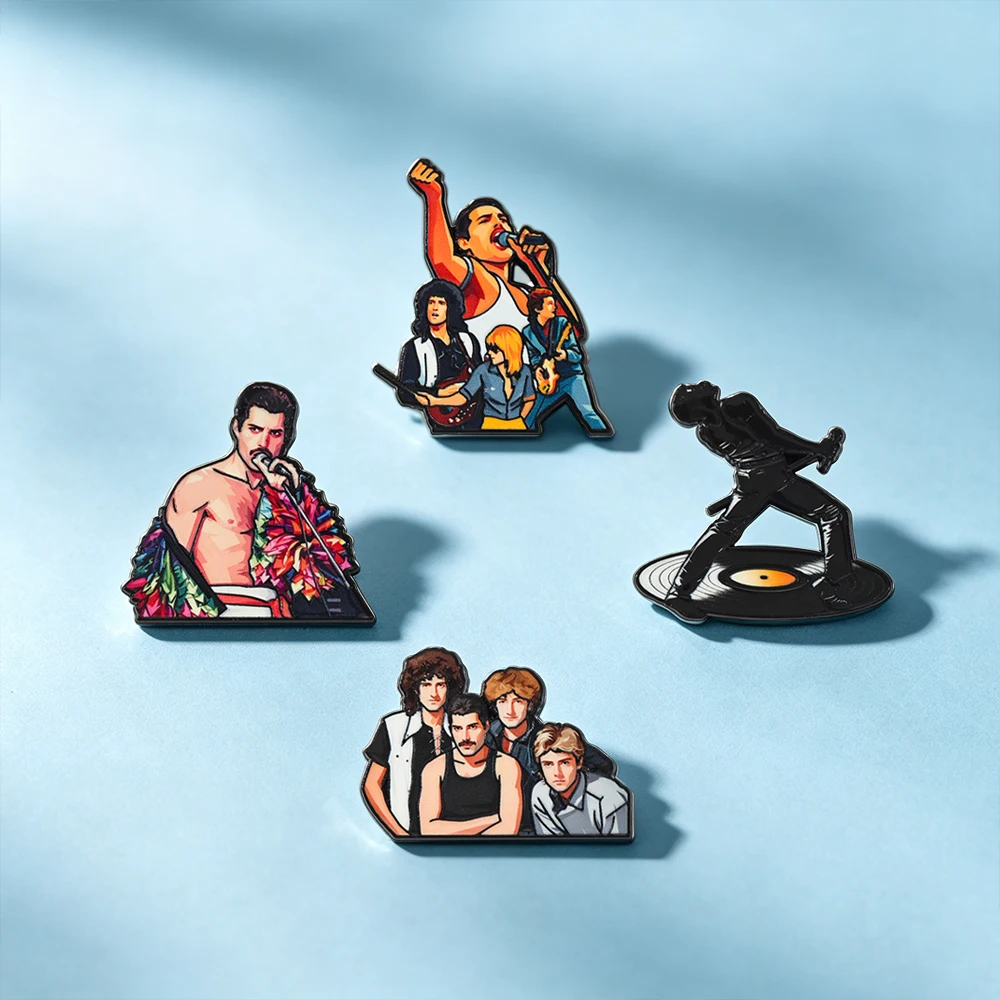4-teiliges Cartoon-Rockmusik-Band Emaille-Pin-Set, Metall-Anstecknadeln für Rucksack- und Kleidungsdekoration, Geschenk für Sänger-Fans als Souvenir