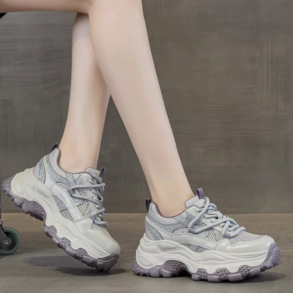 

Women's Casual Breathable Mesh Sport Shoes Thick Bottom Slip-On round Toe Low Cut Deep Mouth Fashionable Business Leisure Shoes