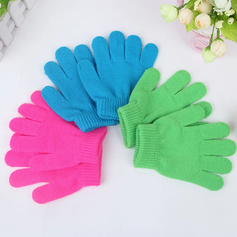 

Medium Size Kids Warm Snow With Rubber Dots Grip Stretchable For Winter Sports Outdoor Snow Gloves