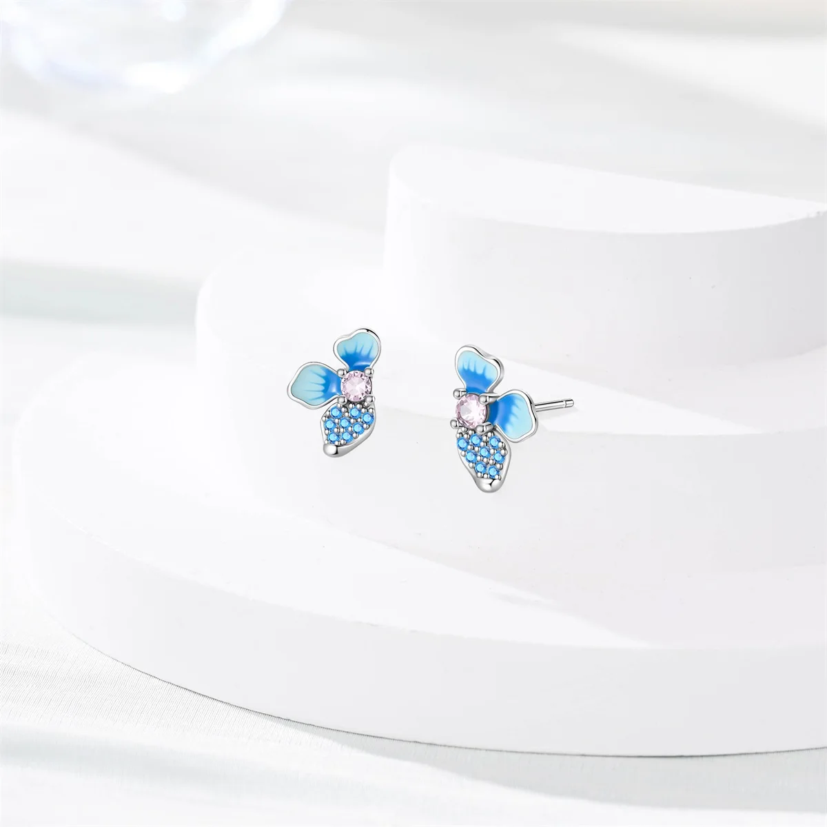 Pendientes de pétalos azules frescos de plata pura 925, adecuados para la venta al por mayor de regalos de joyería para mujeres adolescentes