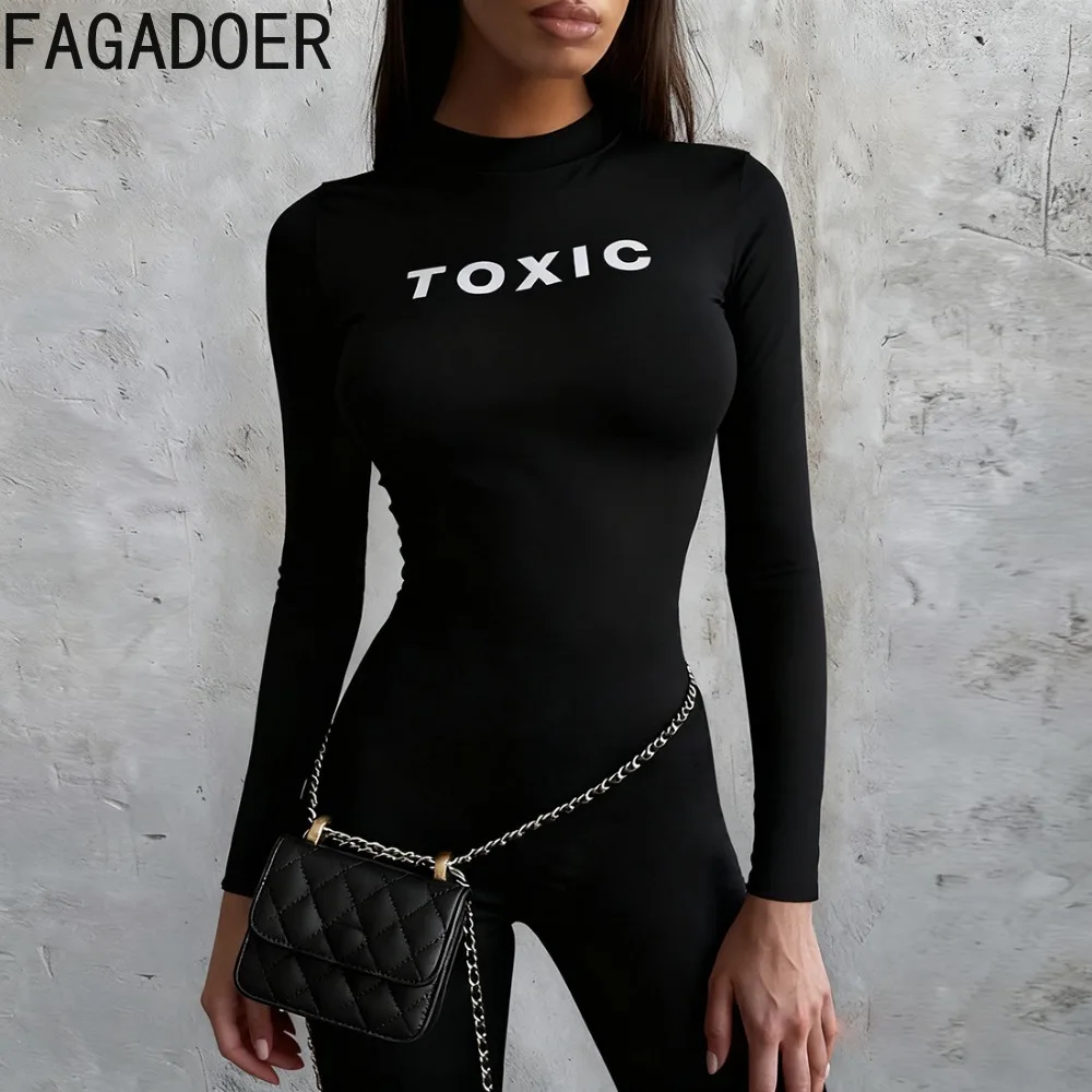 بدلة قفز ضيقة مثيرة مطبوعة بحروف من FAGADOER للنساء بلون سادة ورقبة دائرية وأكمام طويلة ملابس خروج نسائية