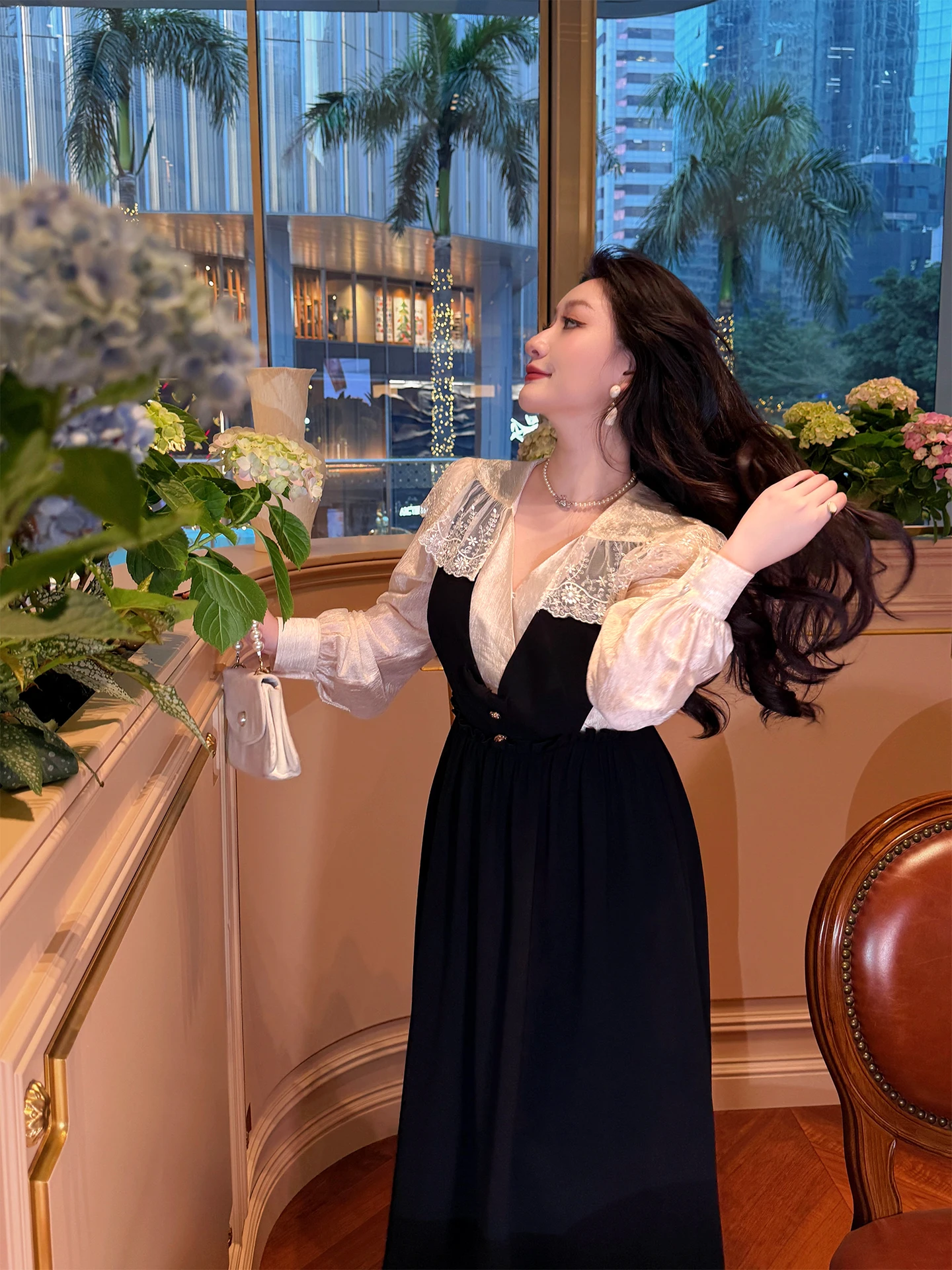 

Женское платье большого размера с кружевными вставками в корейском стиле, миди-платье А-силуэта с длинными рукавами, осенне-зимняя мода Q8627