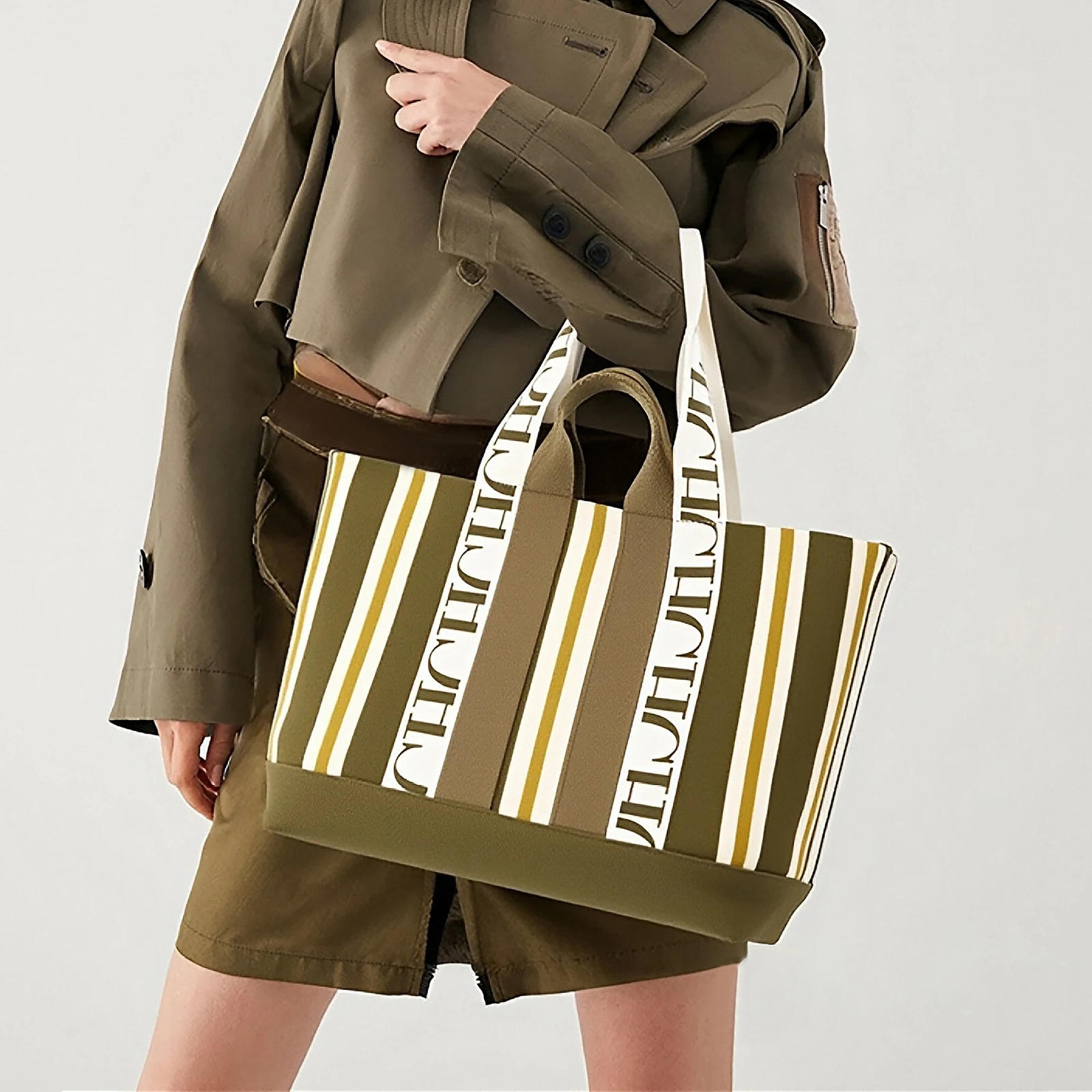 Large Capacity Woven Material Shopping Holiday Handbag Fashion Classic Retro Stripe Decoration Shoulder Bag
