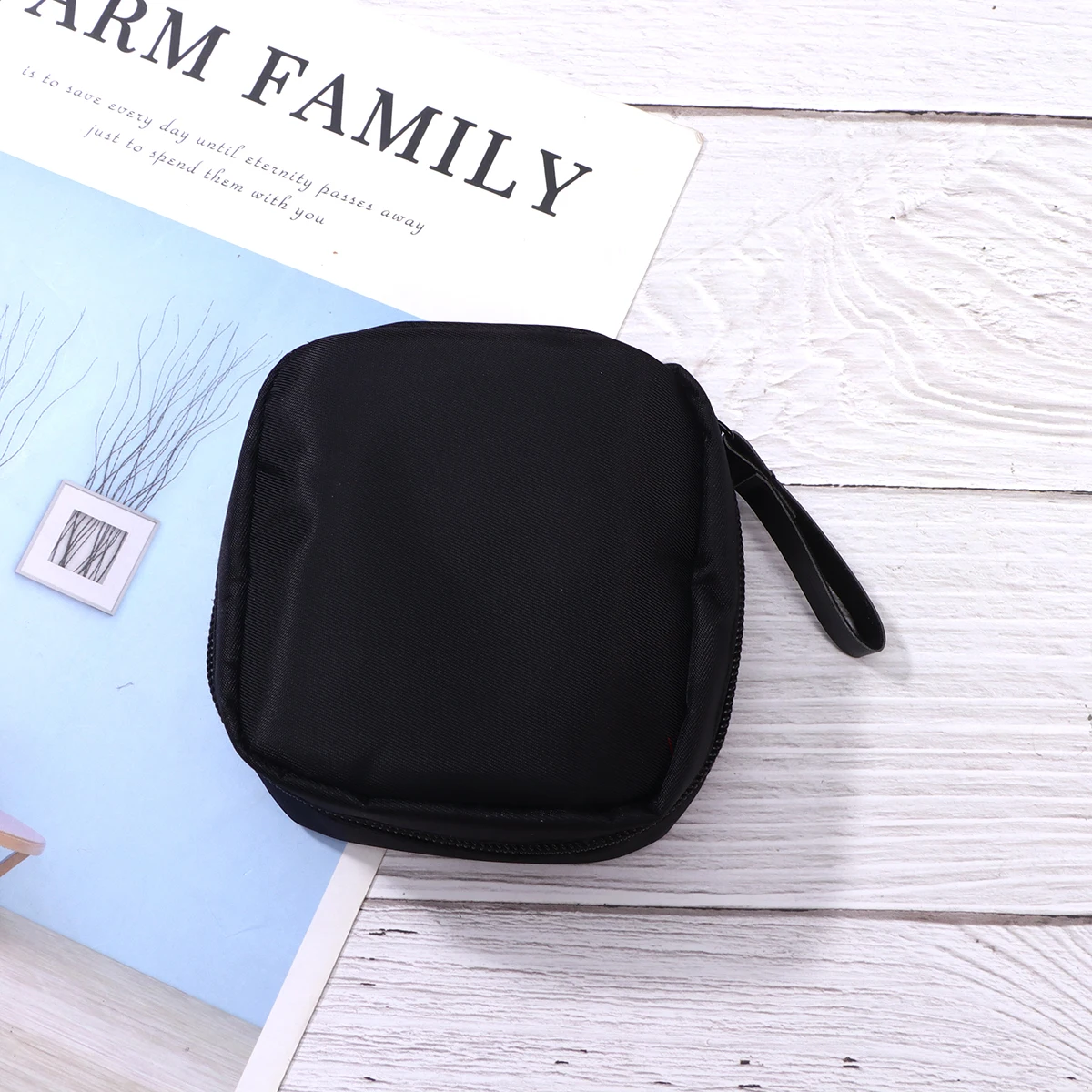 

Mini Bag Lightweight Waterproof Portable Travel Makeup Pouch Toiletry Organizer Storage Compact Brush Case
