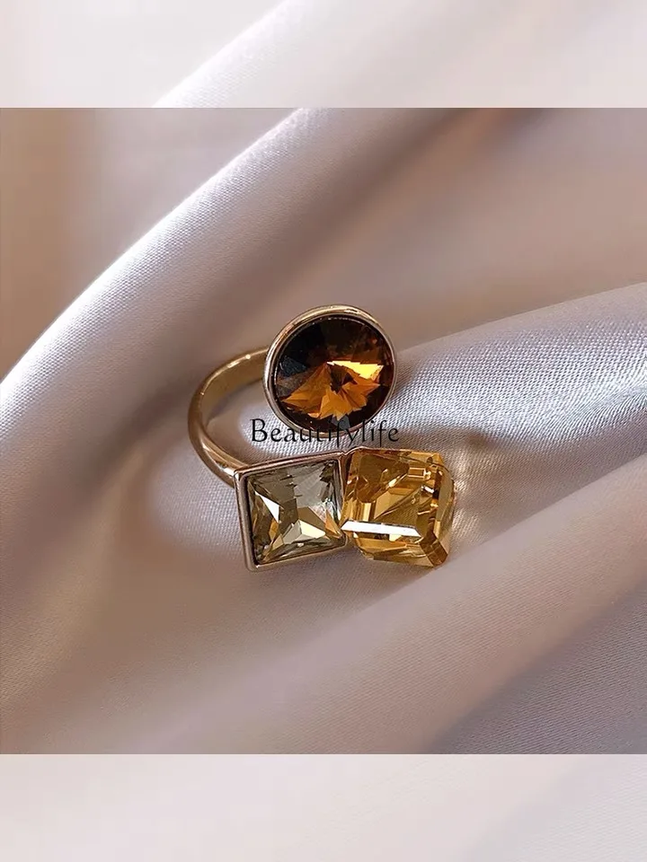 Geometric Crystal Ring Champagne Temperament Female Food Gold Plated Eye-Catching Accessories