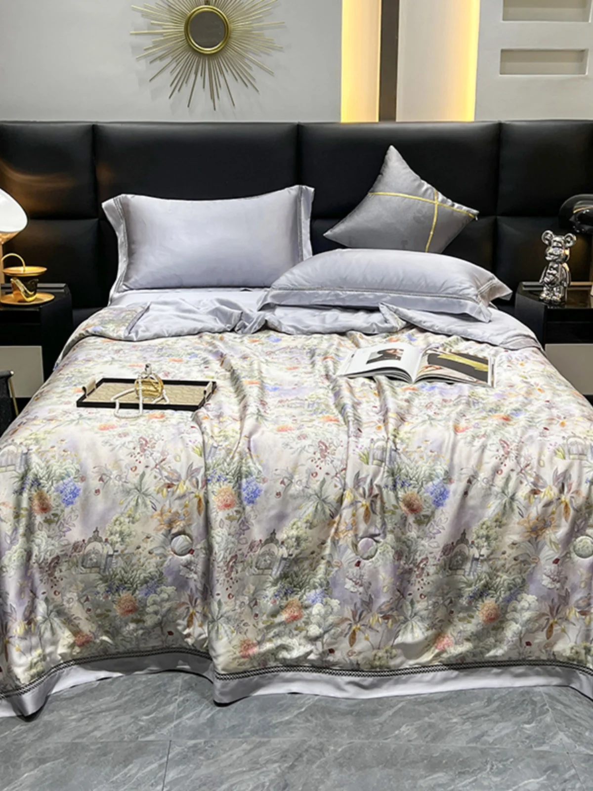 

European Style Summer Silk Feeling Cooling Quilt Digital Printing Lenzing Lyocell Fiber 80 Strands Smooth Cool Sensation
