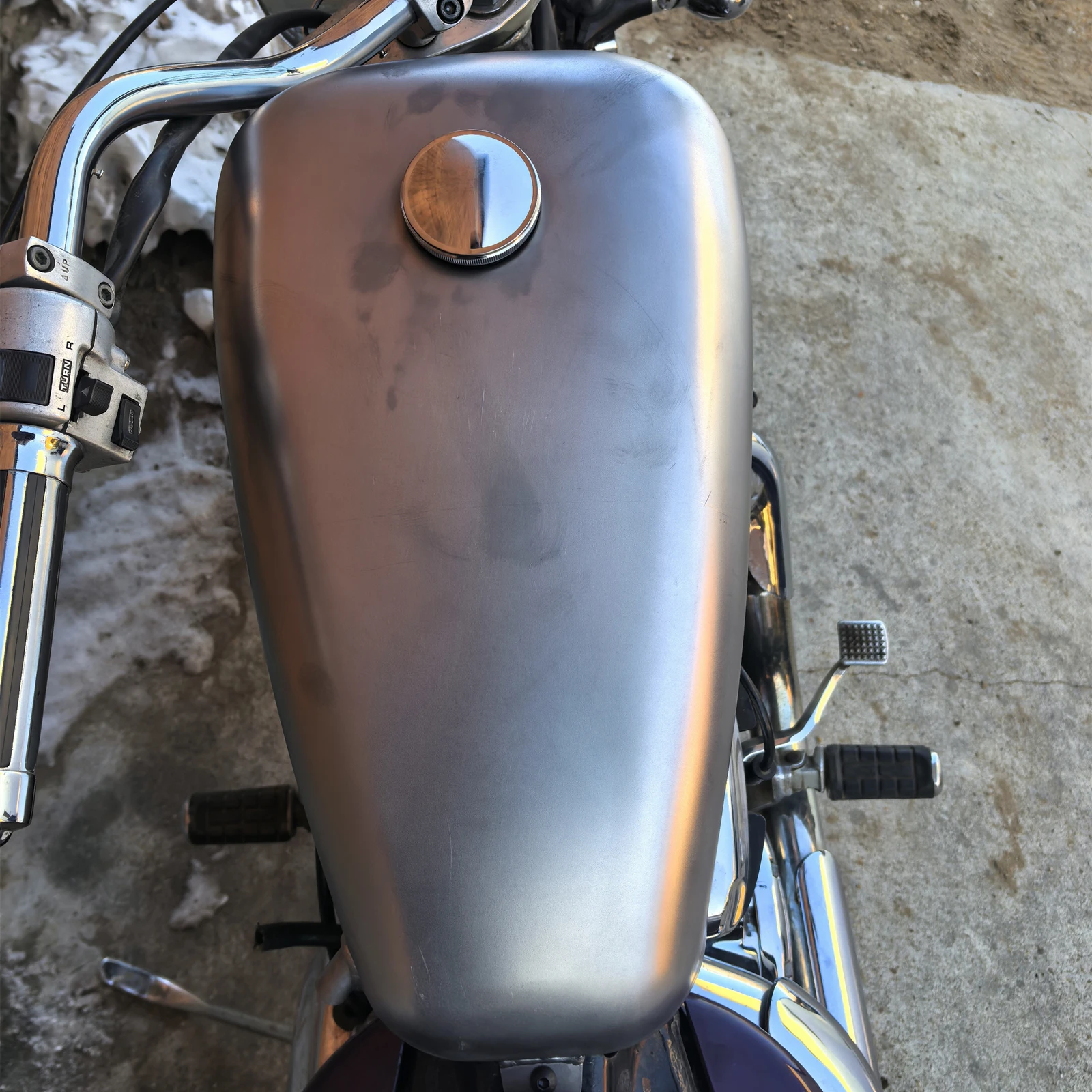 Бензобак для мотоцикла 9 л, ретро-стиль, для Honda Shadow 1100 VT1100 Shadow1100 VT 1100 2004-2009, карбюраторные версии