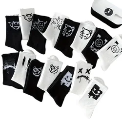 10 pairs of funny smiling graffiti drawings suitable for sports, leisure, running, sports, men's socks that can be worn all year