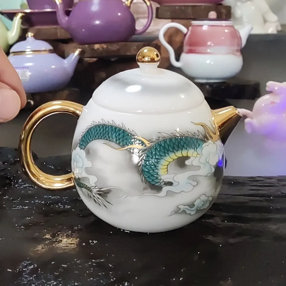 High End Sheep Fat Jade Teapot Ceramic HandmadeTeapot Household Gold Dragon Egg Teapot Light Luxury Green Dragon Teapot