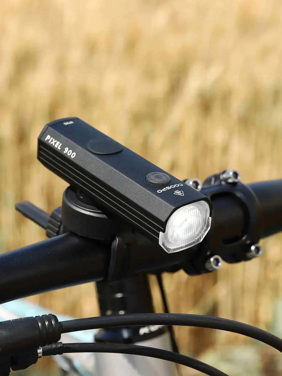 AliExpress COOSPO 900Lumens Bike Headlight Waterproof Rechargeable Front Lamp Bicycle Light Aluminum Ultralight Flashlight Highlight