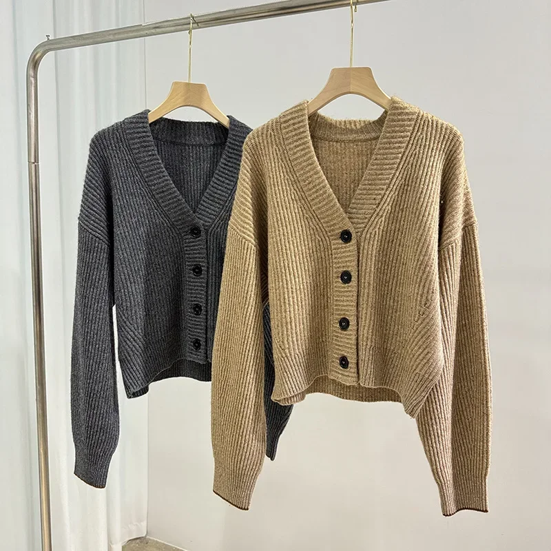 

Women 2024 Autumn and Winter New Style Back Chain 100% Cashmere Commuting Cardigan Jacket