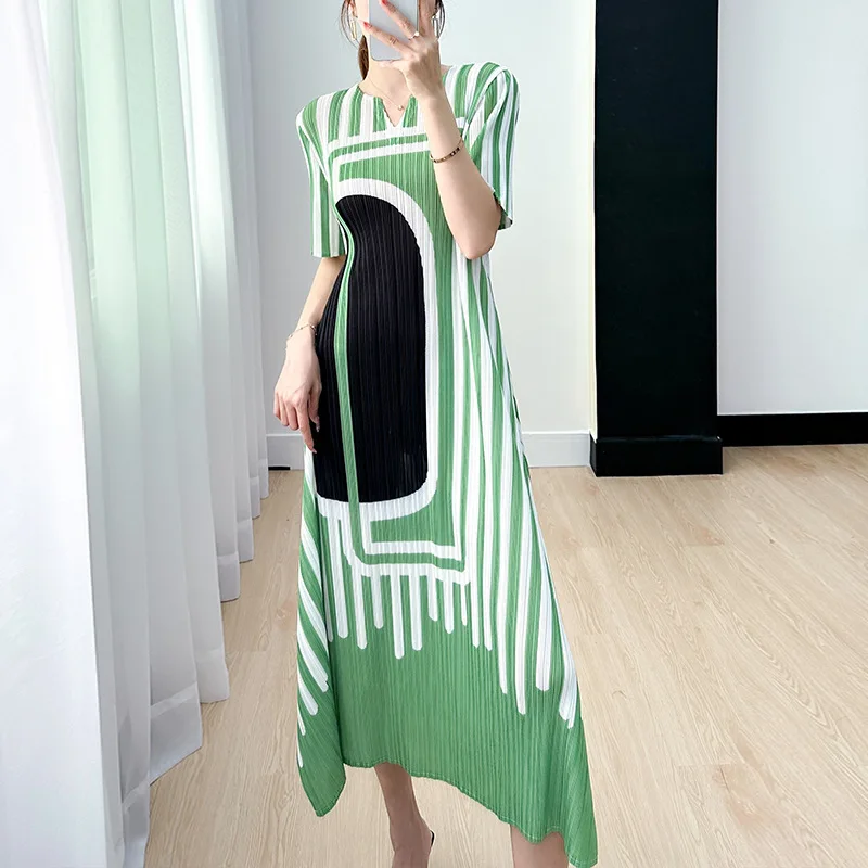 Miyake Comfort Casual Temperamental Minority Slim-Fit Striped Printed Dress Women 2023 Summer New Pleated Luxury Evening Dresses