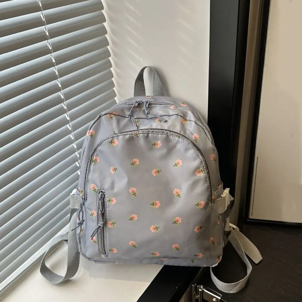 

Fashion Korean Styles Women Floral Backpack Small Size Zipper Closure School Bag Large Capacity Travel Bag for School Use
