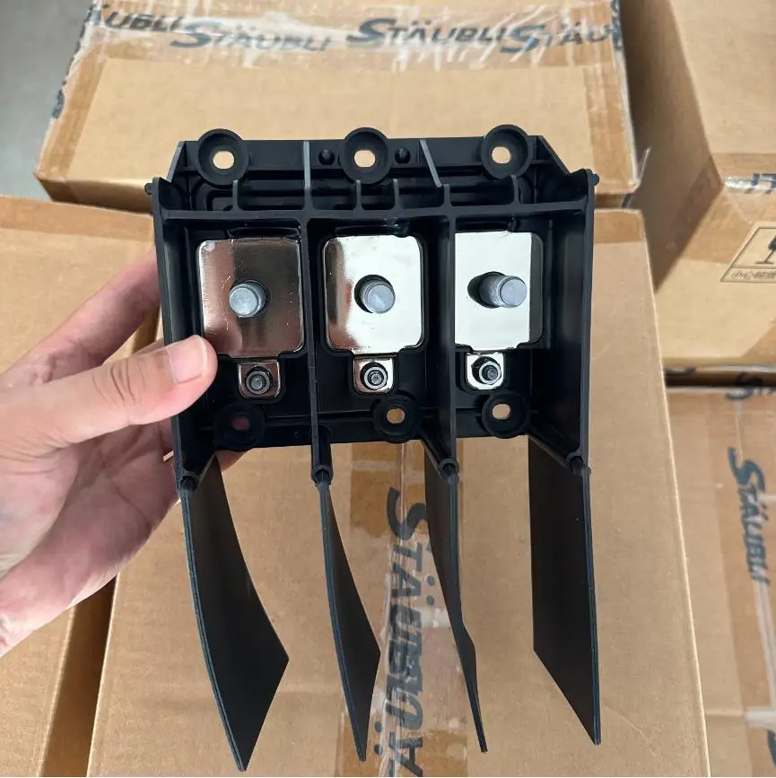 

Specialized AC Mounting Base for Huawei Inverters175KW 196KW / AC Terminal Block for Huawei Inverters