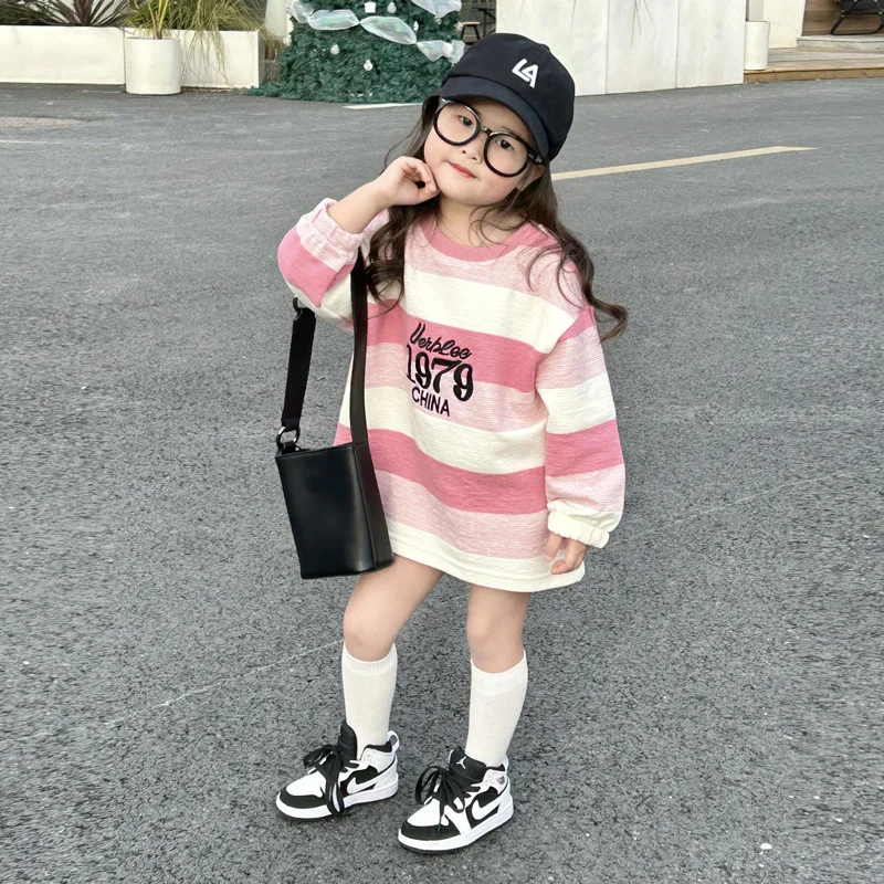 ChildrenTT-shirt2024Spring and Autumn New Girls' Wide Striped Embroidered Letters Mid-Length Bottoming Shirt