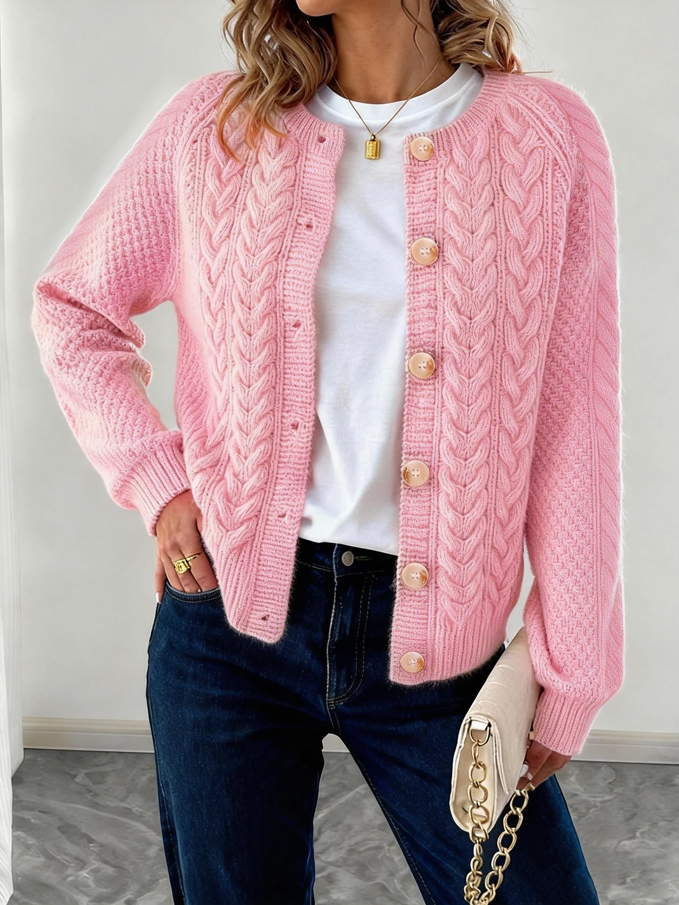 New Autumn and Winter Niche Knit Cardigan for Women, Designed in a Lazy Style with a Fan-Shaped Twist Pattern, Straight Round Neck Design, Casual and Elegant Autumn/Winter Coat, Basic Versatile Style for Urban Commuting, Stylish and Fashionable Casual Resort Style, Designer Pattern Niche Knit Cardigan, New Year, Valentine's Day, Christmas Holiday Clothing, Instagram-Style Clothing, Popular among Koreans, Date Gift, Women's Clothing