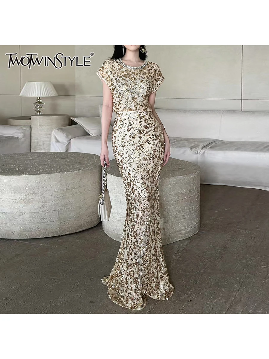 

TWOTWINSTYL Hit Color Two Piece Set For Women O Neck Short Sleeve Top High Waist Temperament Skirt Sets Female Fashion Style New