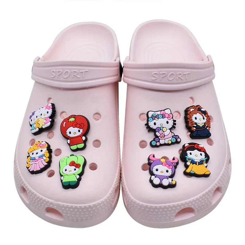 30 sztuk Hello Kitty Series zawieszki do butów na drewniaki Bubble slajdy sandały pcv ozdoby do butów akcesoria klamrowe dla dzieci kobiet