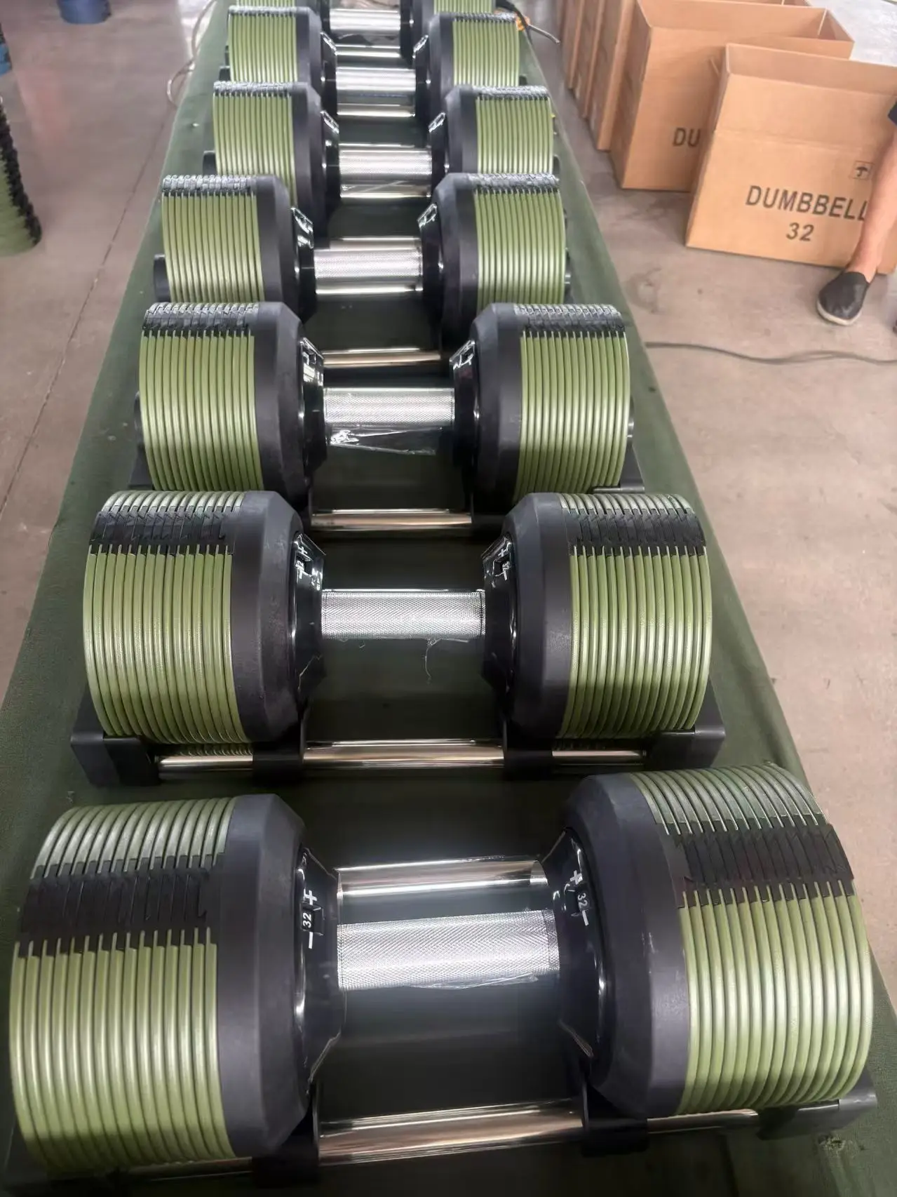 New Upgraded 36kg Adjustable Dumbbells 1kg Increments Chrome Steel Training Exercise  Weights