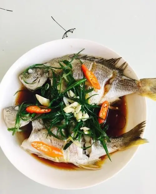 

4pcs 88mm 1.9" Beadlock Plastic wheel hub and Soft Rubber Tire Set for 1/10 RC Crawler Car Axial SCX10 Pro Capra Trxs TRX4 D90