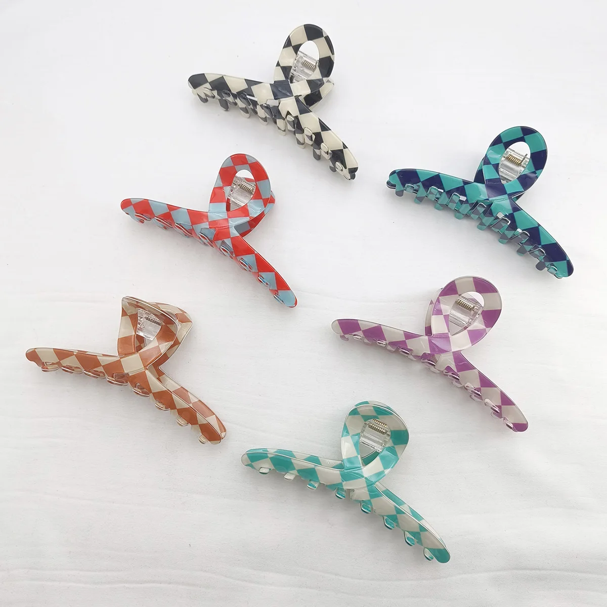 1pc New Women Elegant Checkerboard Hair Claw Temperament Geometric Headband Hair Clips Hairpins Fahion Hair Accessories Gift