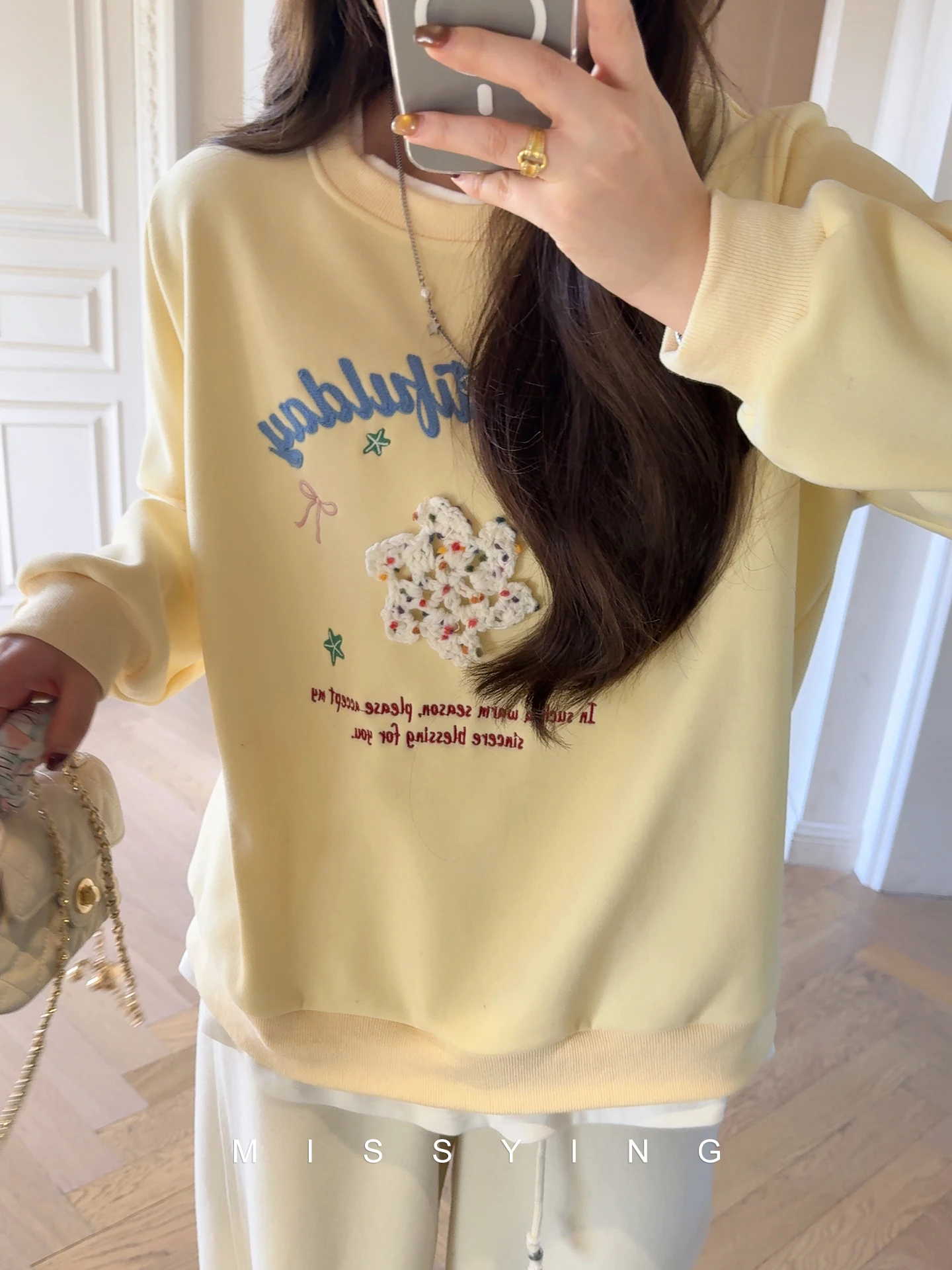 

Женская толстовка большого размера, милая, молодежная, с вышивкой, свободного кроя, желтая, из смесового хлопка, удобная, повседневная, длинная...