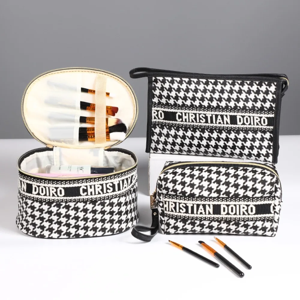 New Houndstooth Large-capacity Cosmetic Bag Portable Travel Hand-printed Cosmetic Case Waterproof Fashion Wash Bag Tote Bag