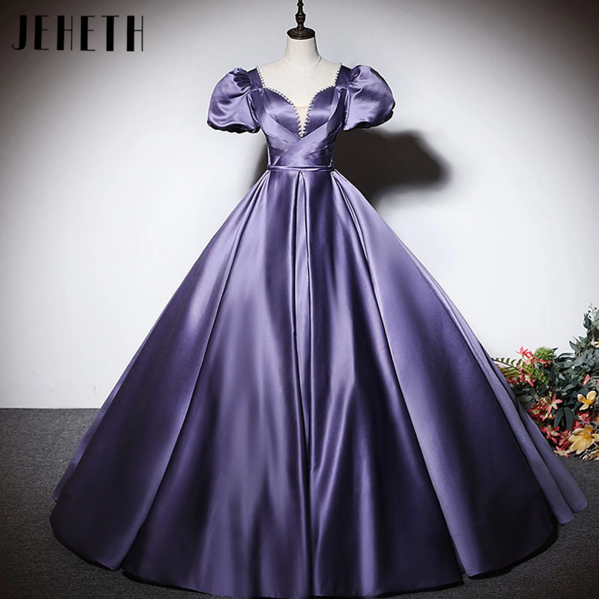 

Purple Quinceanera Dresses Ball Gown Elegant Satin Puff Sleeves Evening Dresses A line V-Neck бальное платье robe b