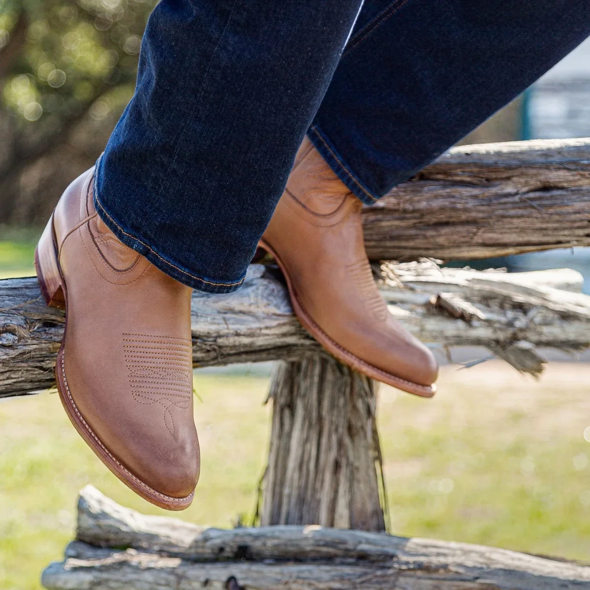 Men's Black Leather Buckle Moto Boots Mid-Calf Motorcycle Boots Rugged Punk Style Boots for Autumn Winter Daily Outdoor Wear