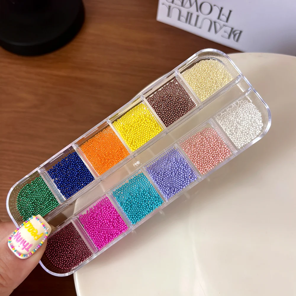 12 Gitter 3D Bunte Mini-Kaviar-Perlen Nagelcharms Winzige Macaron-Farben Runde Kugeln Nagelkunst-Dekorationen DIY Maniküre-Zubehör – Detail 3